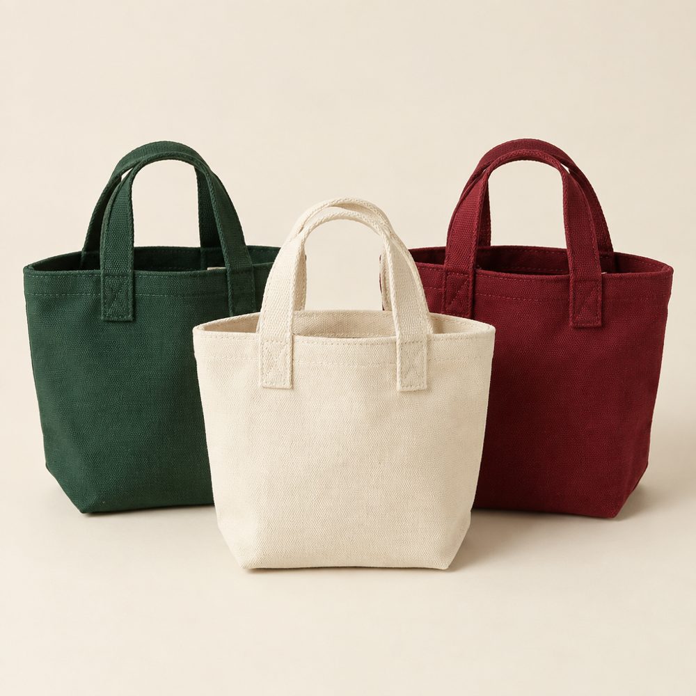Holiday tote assortment